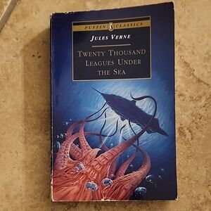 Puffin Classics 'Twenty Thousand Leagues Under the Sea' Book